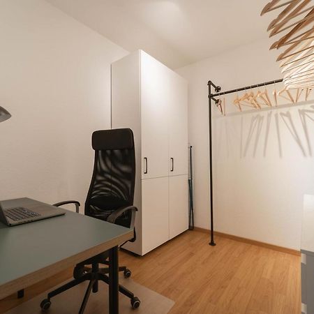 Raum921 - Stilvolles Apartment - Wlan, Tiefgarage, Kueche, Netflix มัคเดอบวร์ก ภายนอก รูปภาพ