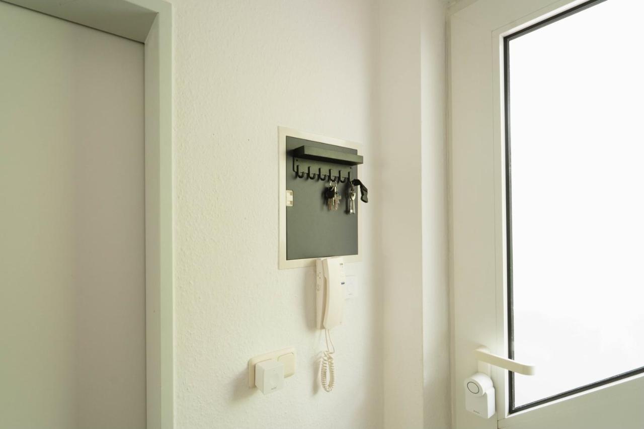 Raum921 - Stilvolles Apartment - Wlan, Tiefgarage, Kueche, Netflix มัคเดอบวร์ก ภายนอก รูปภาพ